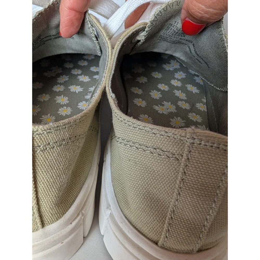 Mad Love Shoes Womens 11W Fran Casual Low Platform Sneakers Green Lace Up Canvas
